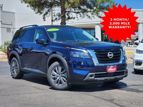 2024 Nissan Pathfinder SV