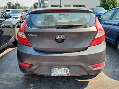 2012 Hyundai Accent 5-Door GS