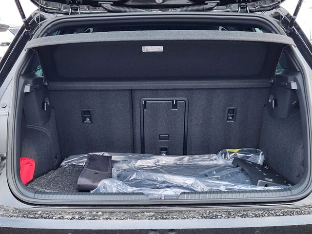 2025 Volkswagen Golf R Black Edition