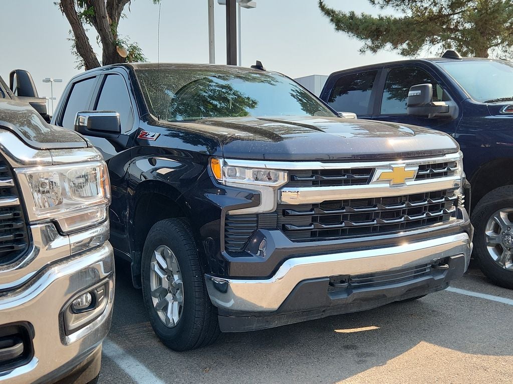 2023 Chevrolet Silverado 1500 4WD Crew Cab Standard Bed LT