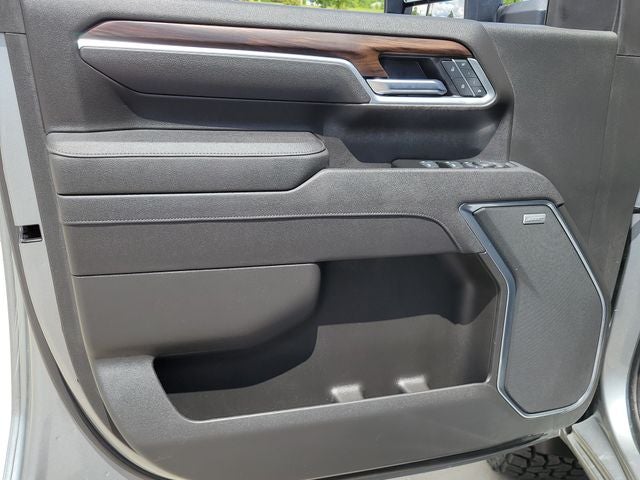 2025 GMC Sierra 3500HD SLT