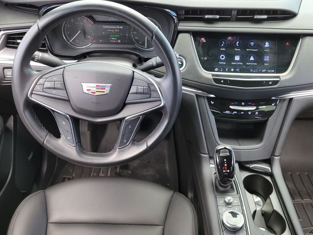 2022 Cadillac XT5 Luxury