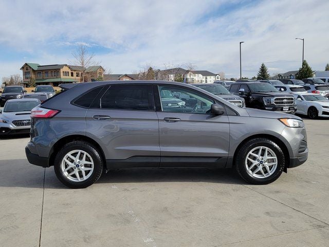 2022 Ford Edge SE