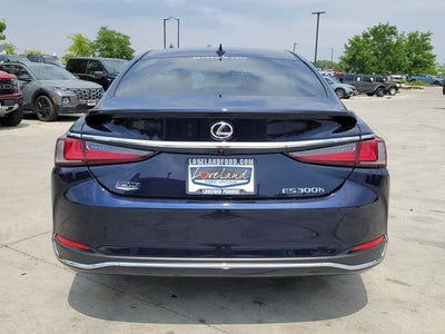 2025 Lexus ES 300h