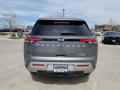 2024 Nissan Pathfinder Platinum