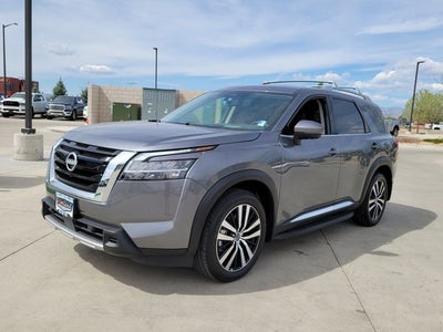 2024 Nissan Pathfinder Platinum