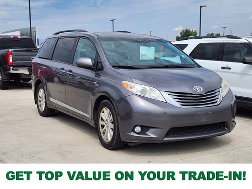 2017 Toyota Sienna XLE 7 Passenger