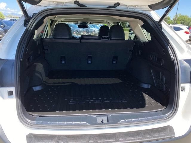 2023 Subaru Outback Touring