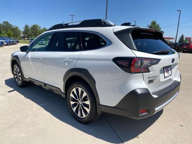 2023 Subaru Outback Touring