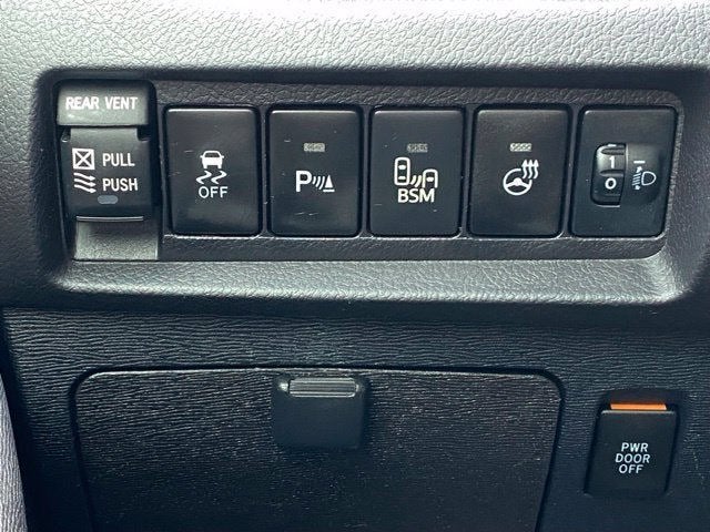 2017 Toyota Sienna Limited Premium