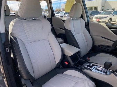 2024 Subaru Forester Base