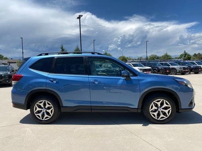 2024 Subaru Forester Premium