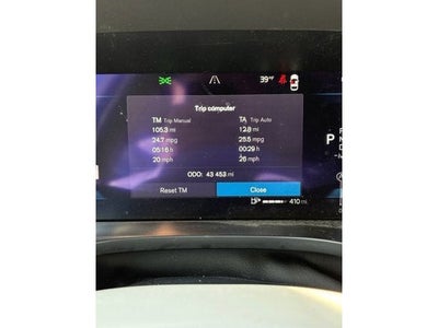 2023 Volvo XC60 Plus Bright Theme