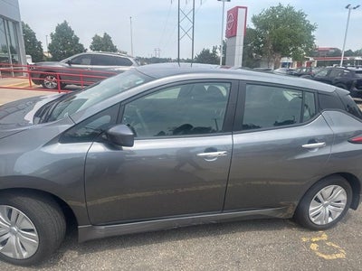 2025 Nissan Leaf S
