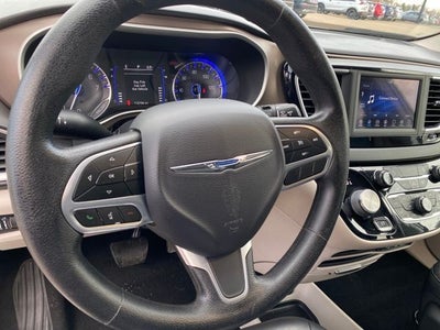 2021 Chrysler Voyager LXI