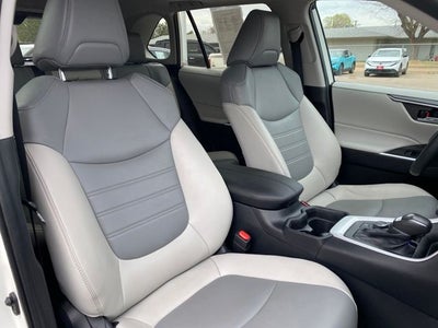 2021 Toyota RAV4 Hybrid XLE Premium