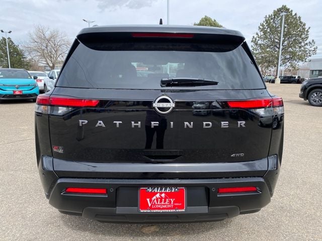 2026 Nissan Pathfinder SV