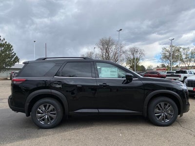 2026 Nissan Pathfinder SV