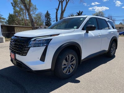 2026 Nissan Pathfinder SV