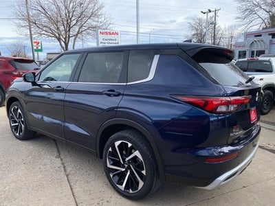 2024 Mitsubishi Outlander SE