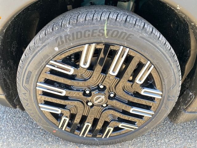 2026 Nissan Leaf PLATINUM+