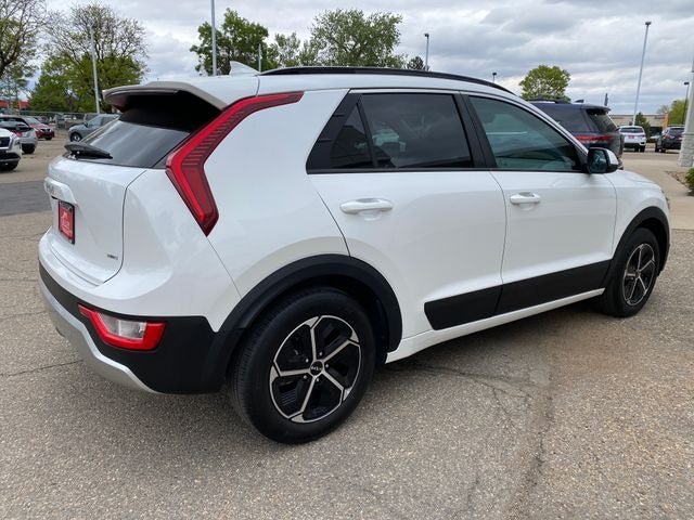 2024 Kia Niro LX