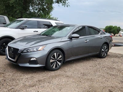 2021 Nissan Altima 2.5 SV