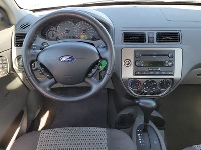 2005 Ford Focus ZX4