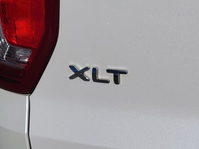2017 Ford Explorer XLT - Photo 12