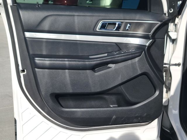 2017 Ford Explorer XLT - Photo 7