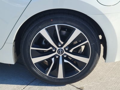 2023 Nissan Maxima SV