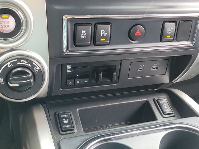 2021 Nissan Titan SV - Photo 19