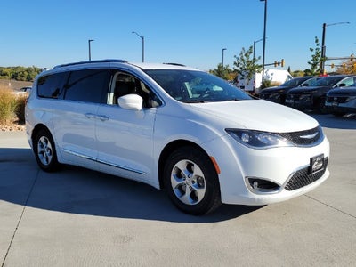 2017 Chrysler Pacifica Touring L Plus