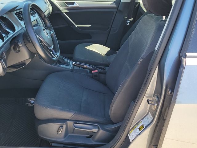 2016 Volkswagen Golf SportWagen S