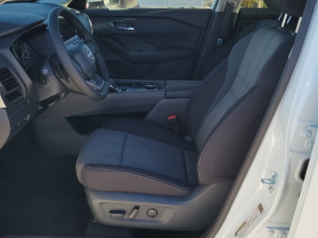 2027 Nissan Rogue SV