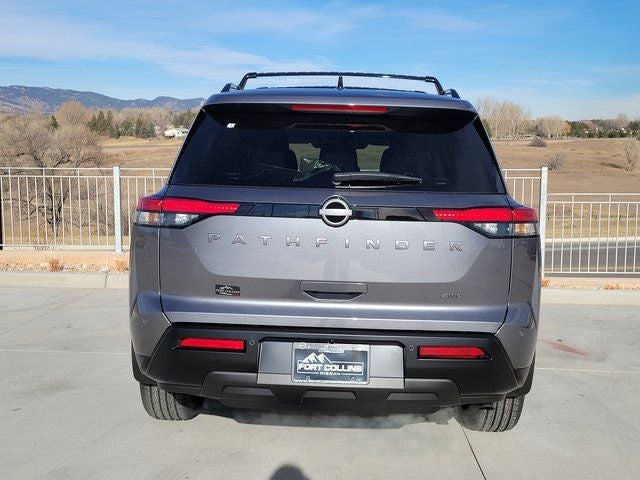 2026 Nissan Pathfinder SV