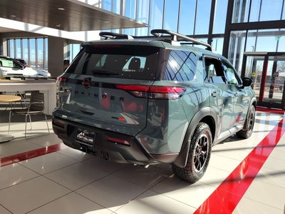 2026 Nissan Pathfinder SV