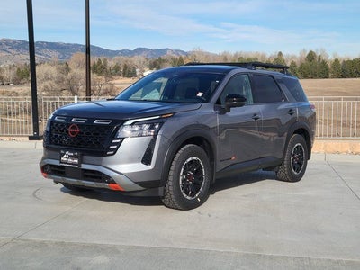 2026 Nissan Pathfinder SV