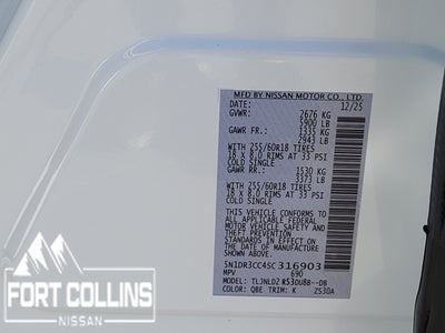 2025 Nissan Pathfinder SL