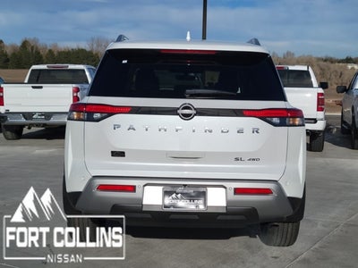 2025 Nissan Pathfinder SL