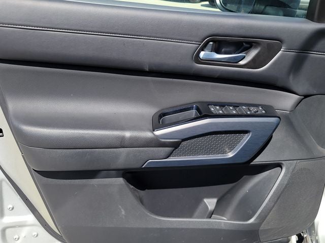 2025 Nissan Pathfinder SL - Photo 7