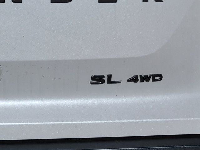 2026 Nissan Pathfinder SL