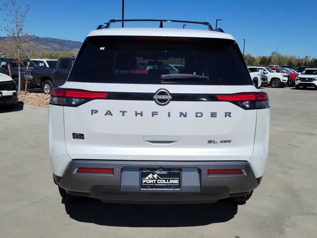 2026 Nissan Pathfinder SL