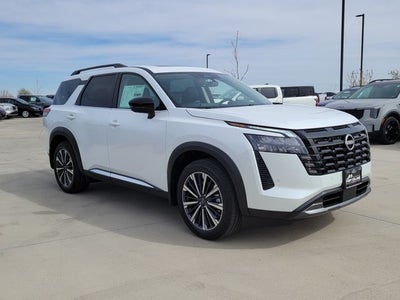 2026 Nissan Pathfinder Platinum