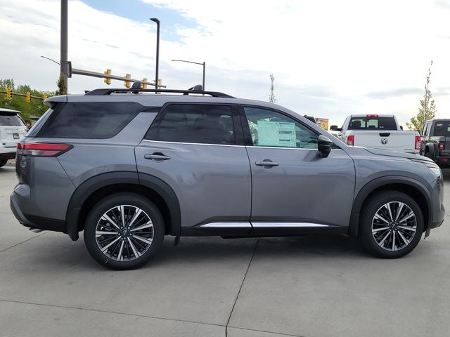 2026 Nissan Pathfinder Platinum - Photo 6