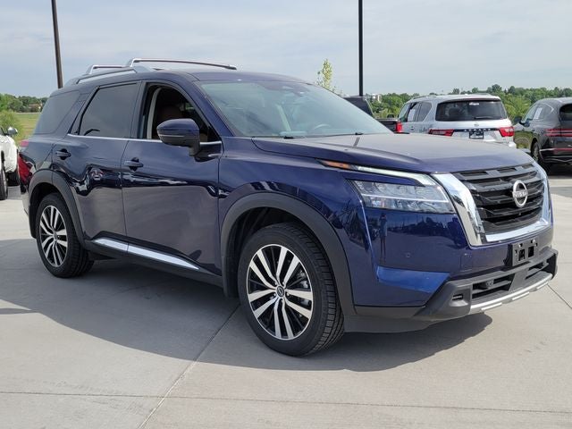 2023 Nissan Pathfinder Platinum - Photo 4