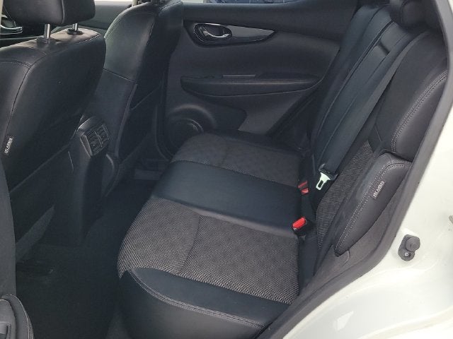 2022 Nissan Rogue Sport SV - Photo 11