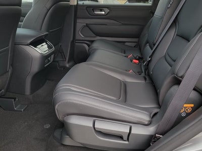 2025 Nissan Armada SV