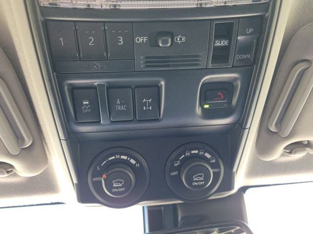 2021 Toyota 4Runner TRD Off-Road Premium - Photo 17