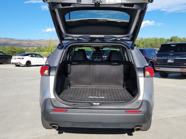 2019 Toyota RAV4 XLE Premium - Photo 14